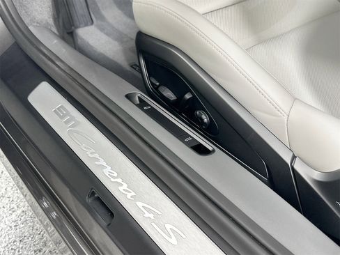 Certified 2024 Porsche 911 Carrera 4S image 28