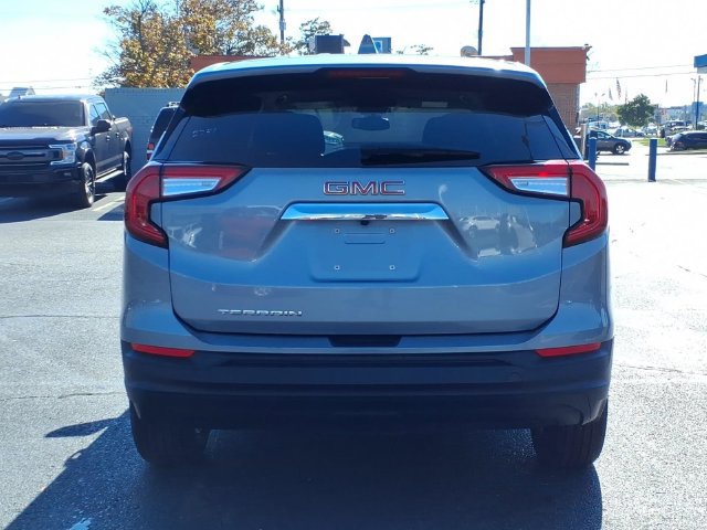 Used 2024 GMC Terrain SLE FWD image 6