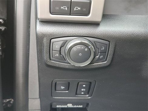 Used 2019 Ford F350 Platinum w/ Platinum Ultimate Package image 24