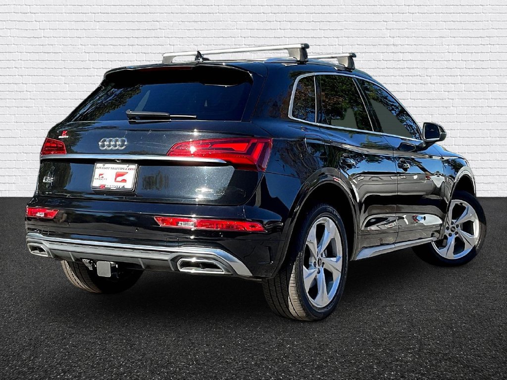 Used 2023 Audi Q5 2.0T Premium Plus w/ Premium Plus Package AWD/4WD image 6