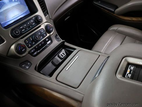 Used 2019 GMC Yukon XL Denali AWD/4WD image 22