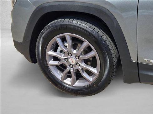 Used 2024 GMC Terrain SLT AWD/4WD image 23