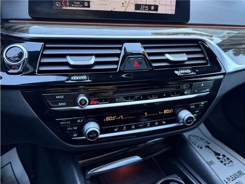 Used 2017 BMW 530i image 45