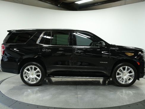 Used 2023 Chevrolet Tahoe High Country AWD/4WD image 9