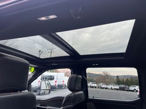 Used 2023 Ford F350 Platinum image 26