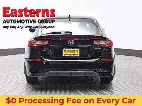 Used 2022 Honda Civic Sport image 6