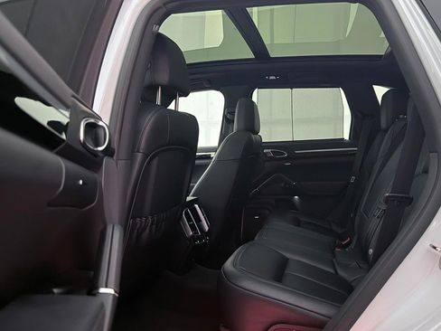 Used 2018 Porsche Cayenne S AWD/4WD image 22