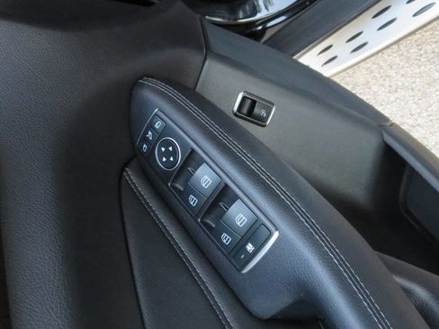 Used 2016 Mercedes-Benz GLE 350 GLE 350 4MATIC AWD 4dr SUV w/ Premium Package image 35