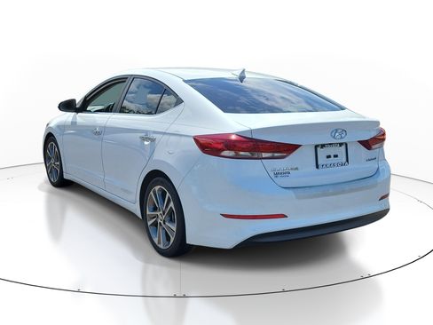 Used 2017 Hyundai Elantra Limited w/ Limited Tech Package 04 FWD image 4