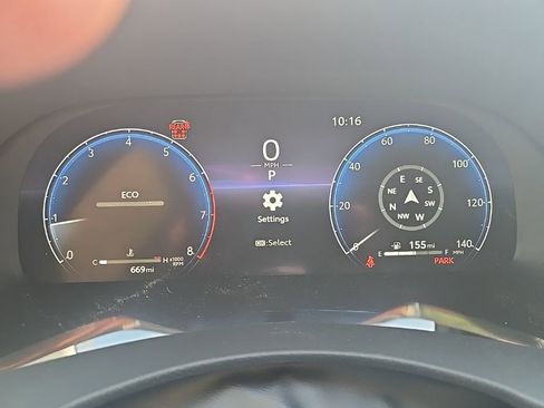 Used 2026 Toyota Highlander Platinum image 8