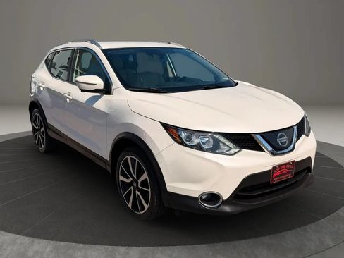 Used 2019 Nissan Rogue Sport SL AWD/4WD image 4