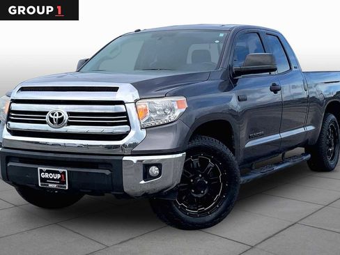 Used 2017 Toyota Tundra SR5 w/ SR5 Upgrade Package RWD image 1