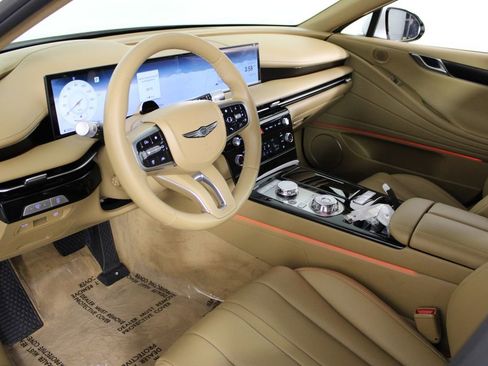 Used 2025 Genesis G80 2.5T image 16