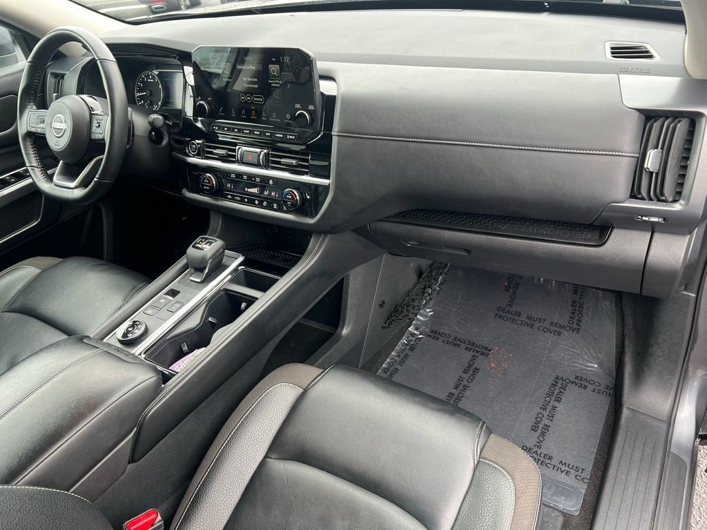 Used 2023 Nissan Pathfinder SL w/ Cargo Package AWD/4WD image 31