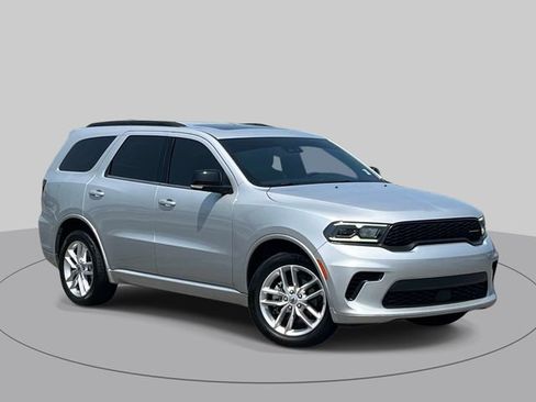 Used 2024 Dodge Durango GT AWD/4WD image 2