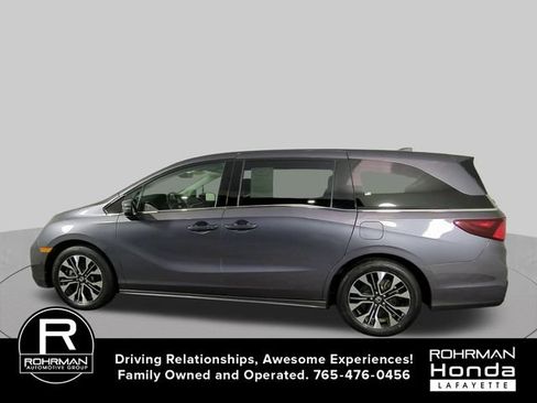 Used 2025 Honda Odyssey Elite image 6