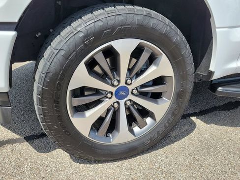 Certified 2019 Ford F150 XL w/ Equipment Group 101A Mid AWD/4WD image 9