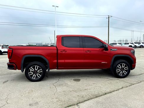 Used 2024 GMC Sierra 1500 AT4 w/ Technology Package AWD/4WD image 7