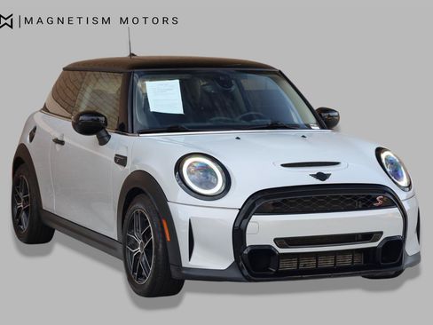 Used 2023 MINI Cooper S FWD image 5