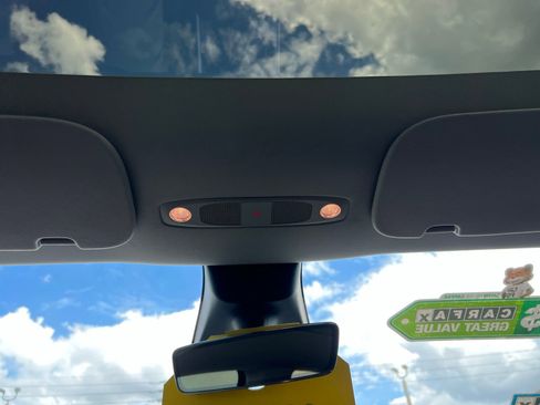 Used 2023 Tesla Model Y Long Range AWD/4WD image 38