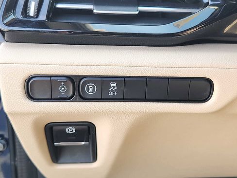 Used 2023 Acura MDX SH-AWD image 22