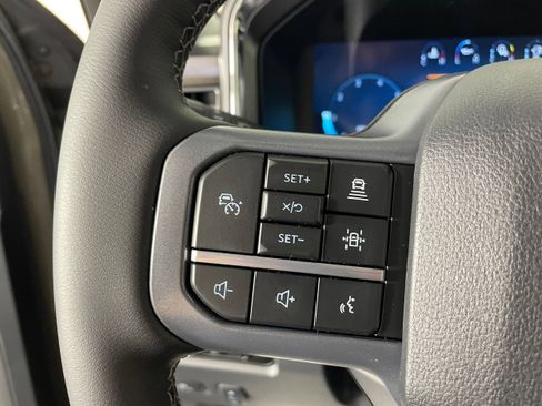 New 2026 Ford F350 4x4 Crew Cab Super Duty image 9