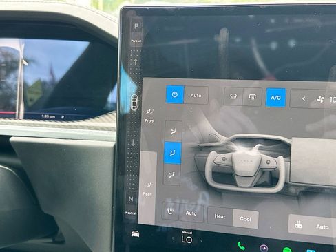 Used 2021 Tesla Model S Plaid image 17