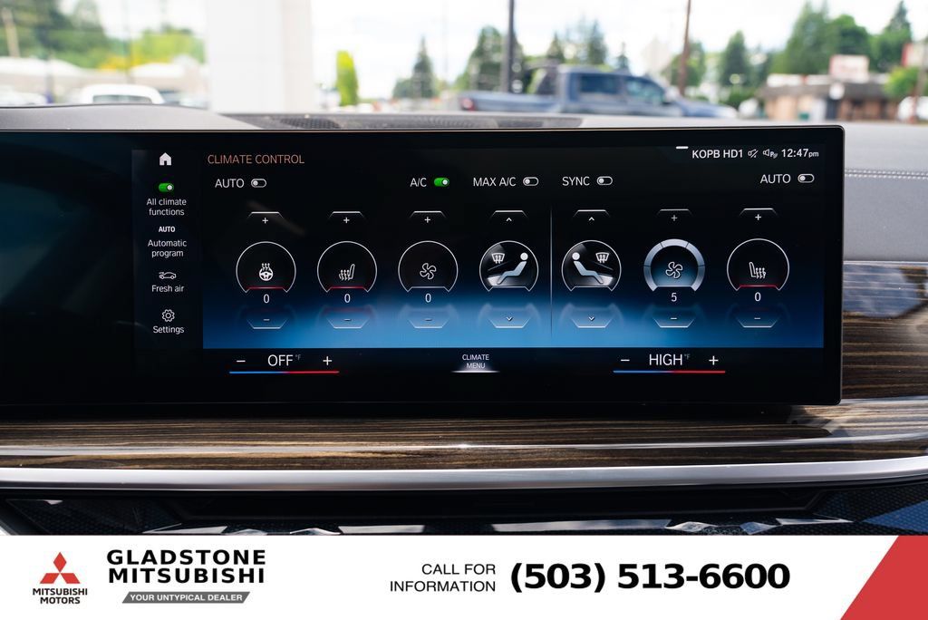 Used 2023 BMW X7 xDrive40i AWD/4WD image 15