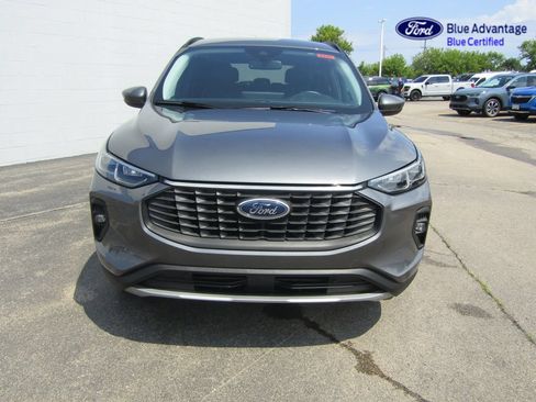 Certified 2025 Ford Escape Platinum AWD/4WD image 14