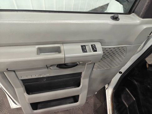 Used 2018 Ford E-350 and Econoline 350 Super Duty w/ Power Windows & Locks Group RWD image 30