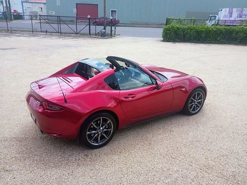 Used 2020 MAZDA MX-5 Miata RF Grand Touring RWD image 12