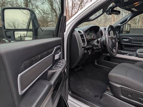 Used 2024 RAM 3500 Big Horn w/ Night Edition image 26