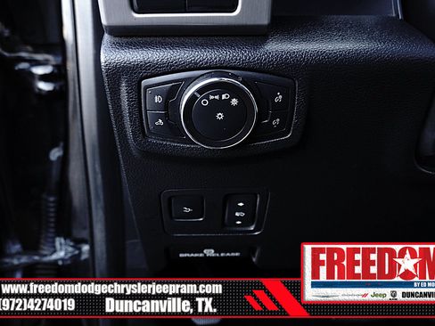 Used 2017 Ford F250 Platinum w/ Platinum Ultimate Package AWD/4WD image 29
