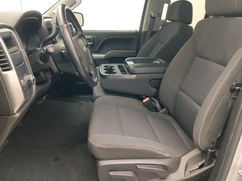 Used 2019 Chevrolet Silverado 1500 LT RWD image 17