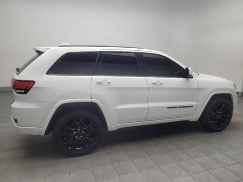 Used 2019 Jeep Grand Cherokee Altitude image 10