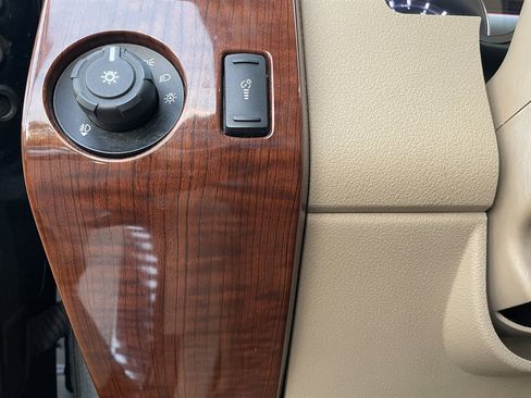 Used 2016 Ford F350 King Ranch w/ King Ranch w/Chrome Package image 32