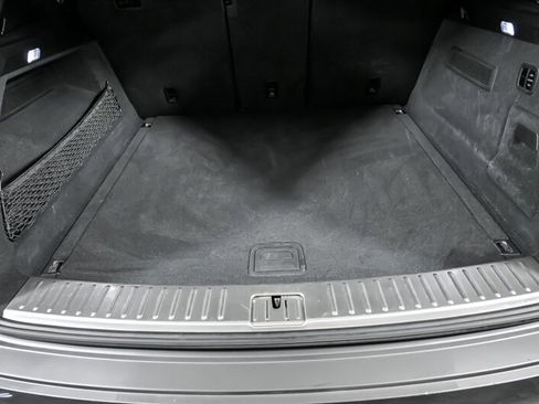 Used 2019 Porsche Cayenne Turbo image 15