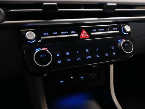 Used 2025 Hyundai Tucson Limited image 20