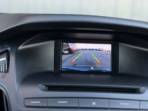 Used 2016 Ford Focus SE w/ SE Cold Weather Package image 27