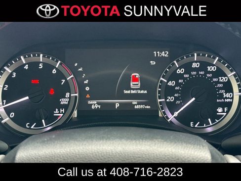 Used 2023 Toyota Highlander XLE FWD image 29