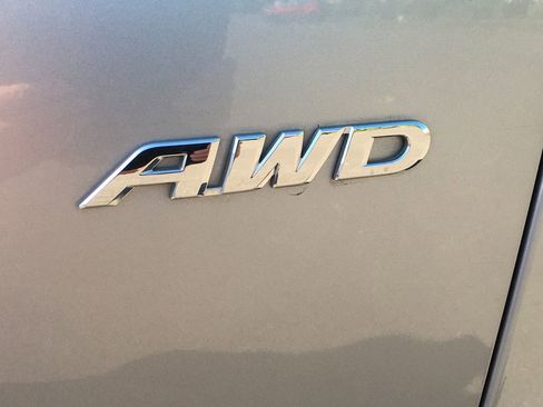 Used 2017 Honda CR-V LX image 6