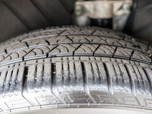 Certified 2023 Kia Sorento EX image 30