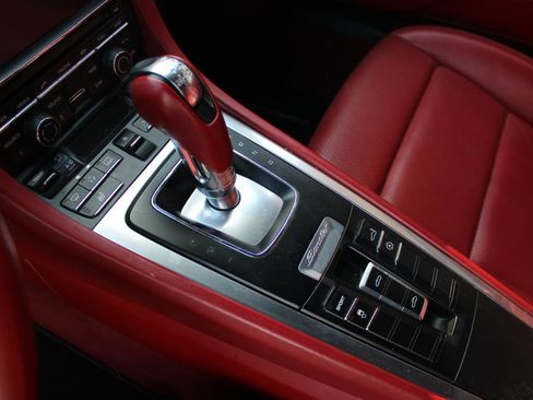 Used 2013 Porsche Boxster image 11