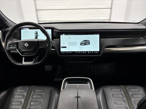 Used 2025 Rivian R1S Adventure AWD/4WD image 27