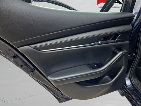 Used 2023 MAZDA MAZDA3 s image 30