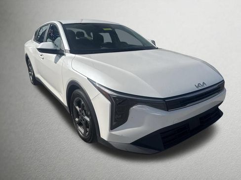 Used 2025 Kia K4 FWD image 1