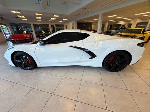 Used 2023 Chevrolet Corvette Stingray Premium Cpe w/ Z51 Performance Package RWD image 7