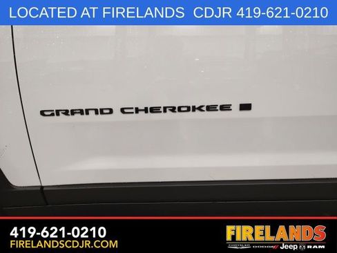New 2026 Jeep Grand Cherokee Altitude AWD/4WD image 9