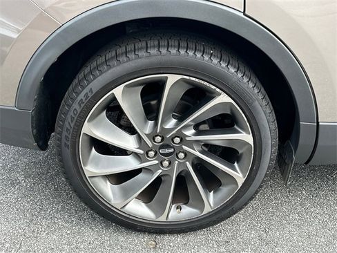 Used 2020 Lincoln Nautilus Reserve w/ Equipment Group 201A image 17