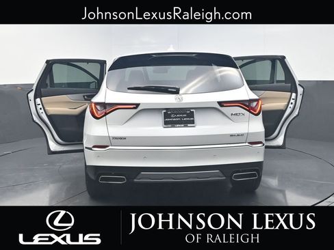 Used 2025 Acura MDX SH-AWD w/ Technology Package image 25